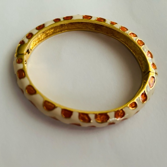 New Two Kenneth Jay Lane Signed Enamel Bangle Bracelets Giraffe Zebra Print - Picture 12 of 16